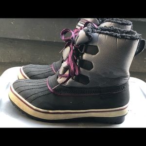 Skechers Skech-Tex 47917 Women's Black Silver Polar Bear Boots Size 9